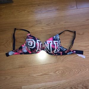 Woman’s PINK bra
